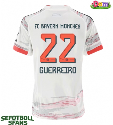 Bayern Munich Raphael Guerreiro #22 Bortatröja Kvinnor 2025-26 Kortärmad